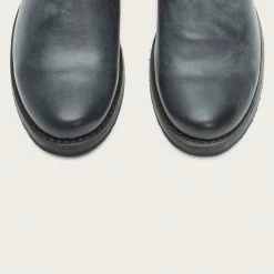 The Frye Company Veronica Short