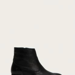 The Frye Company Brooke Short Inside Zip