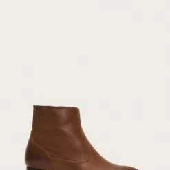 The Frye Company Brooke Short Inside Zip Women