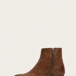 The Frye Company Brooke Short Inside Zip Women