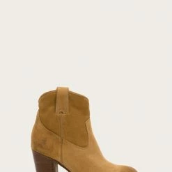 The Frye Company Ilana Short