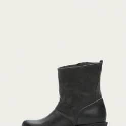 The Frye Company Engineer 8R