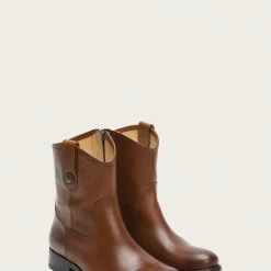 The Frye Company Melissa Button Short Women 10 The Frye Company Melissa Button Short Women