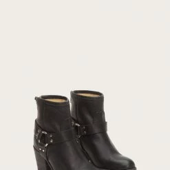 The Frye Company Women Tabitha Harness Short