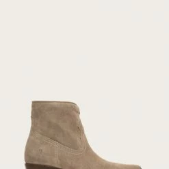 The Frye Company Women Shane Tip Short