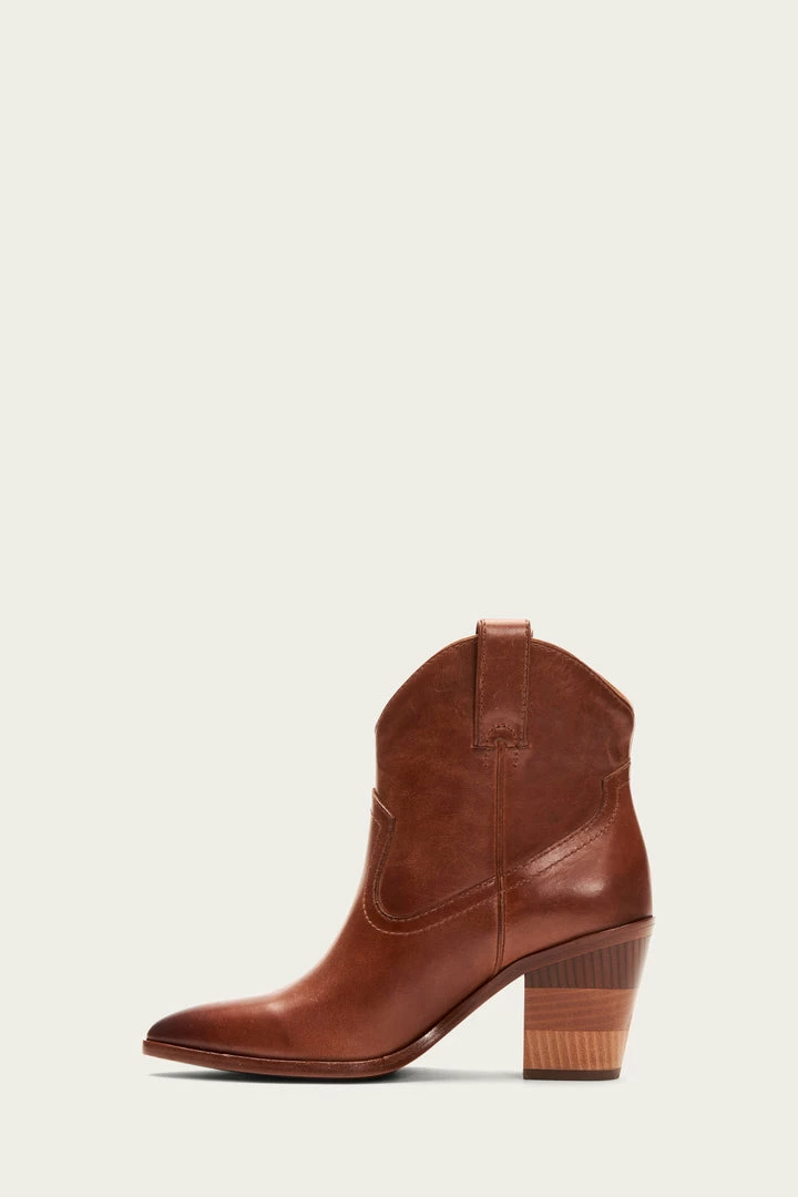 The Frye Company Faye Chevron Short Women 5 The Frye Company Faye Chevron Short Women