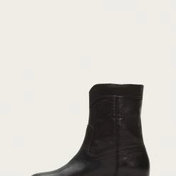 The Frye Company Cara Roper Short Women