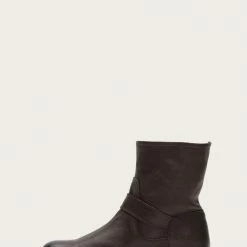 The Frye Company Women Natalie Short Engineer