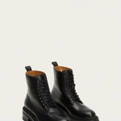 The Frye Company Women Alice Combat