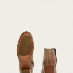 The Frye Company Nora Zip Short