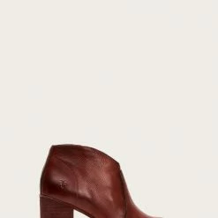 The Frye Company Nora Zip Short