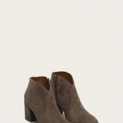 The Frye Company Nora Zip Short Women