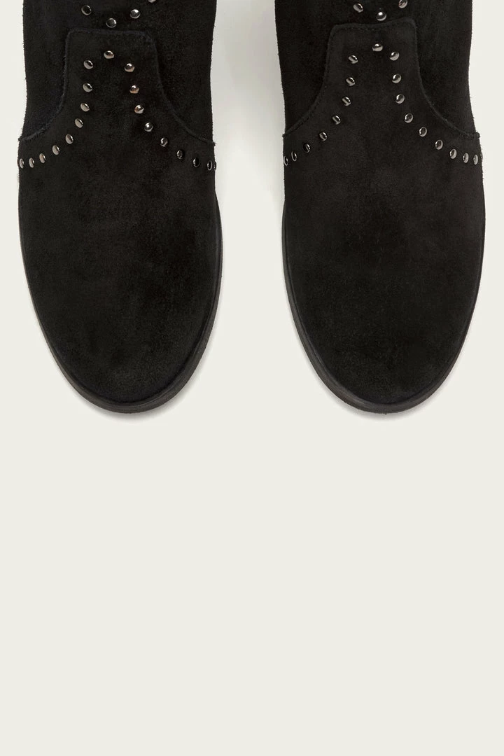 The Frye Company Nora Stud Zip Short Women 8 The Frye Company Nora Stud Zip Short Women