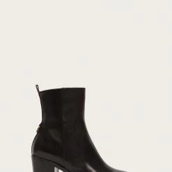 The Frye Company Giovanna Short Women