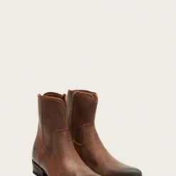 The Frye Company Austin Inside Zip