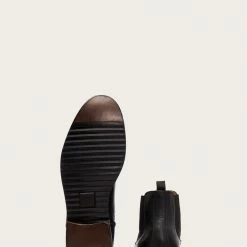 The Frye Company Men Sam Chelsea