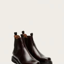 The Frye Company Men Johnny Chelsea