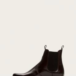 The Frye Company Men Johnny Chelsea