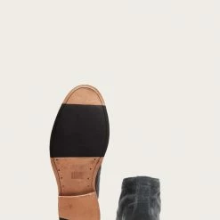 The Frye Company Men Paul Chukka 12 The Frye Company Men Paul Chukka