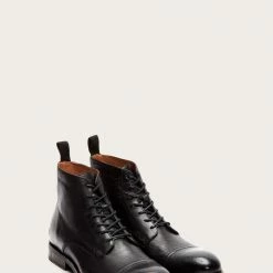 The Frye Company Grant Lace Up Men