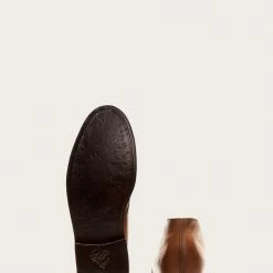 The Frye Company Men James Chukka