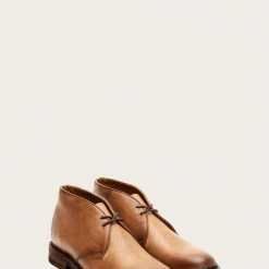 The Frye Company Men James Chukka