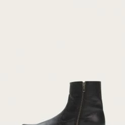 The Frye Company Men Emmett Inside Zip