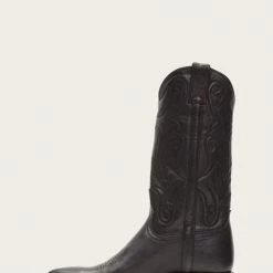 The Frye Company Men Bruce Pull On