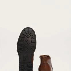 The Frye Company Phillip Lug Wingtip Chukka